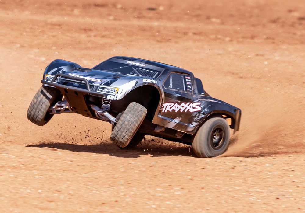 TRA58434-4 BLACK Slash 2WD Brushless