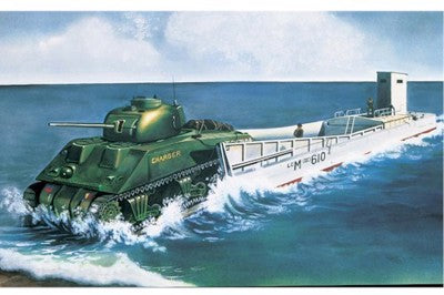 A03301V 1:76 LCM3 & Sherman Tank