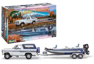 RMX857242 1:24 1980 FORD BRONCO WITH BASS BOAT