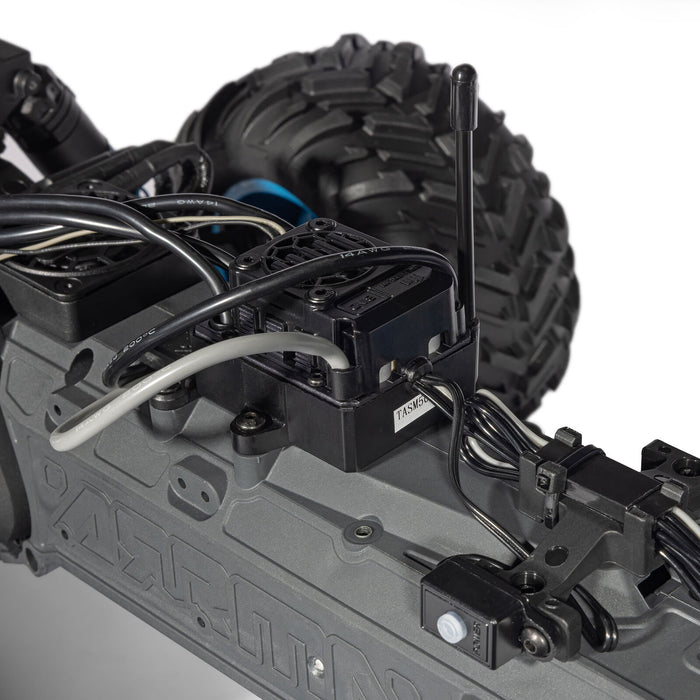 ARA3530SFFT1 Arrma 1/10 Freedom Flyer 223S 2WD RTR (B&C Incl) - White