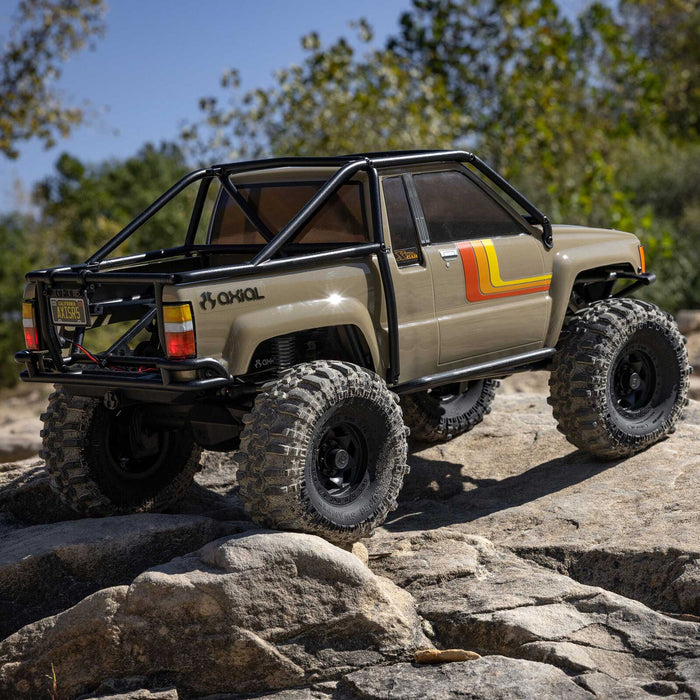 AXI-2062T1 Axial 1/10 SCX10 III 1987 Toyota SR5 Brushed 4x4 RTR - Tan
