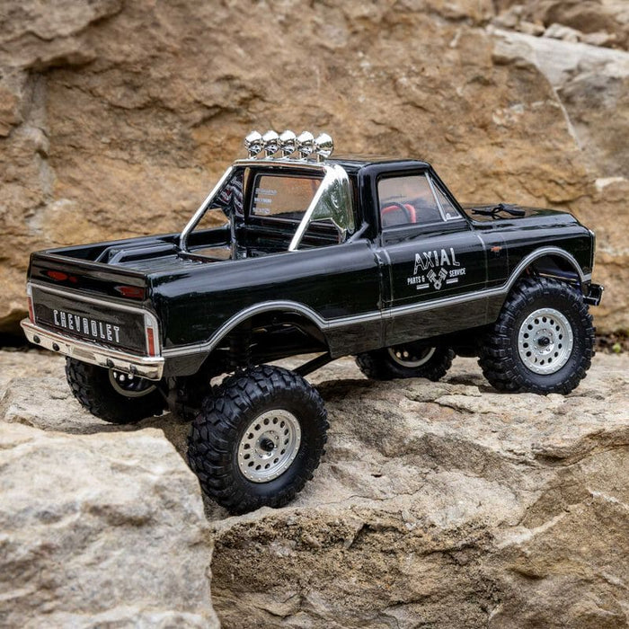 AXI00001V2T4 1/24 SCX24 1967 Chevrolet C10 4WD Brushed Truck RTR, Black