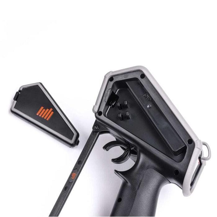 SPM6215 DX6 Rugged 6-Channel DSMR Transmitter with SR515 Receiver