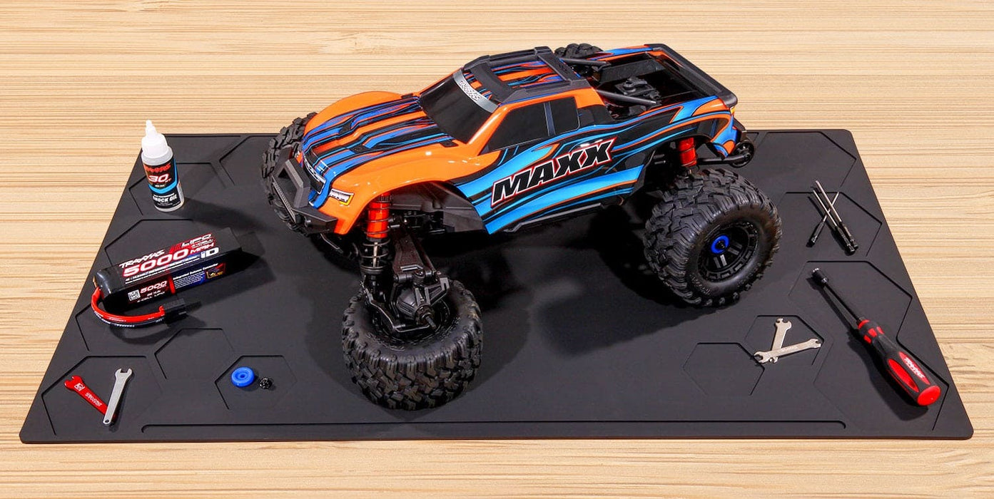 TRA3426 Traxxas Heavy-Duty Rubber Pit Mat 36x20" (91.4 x 50.8cm)