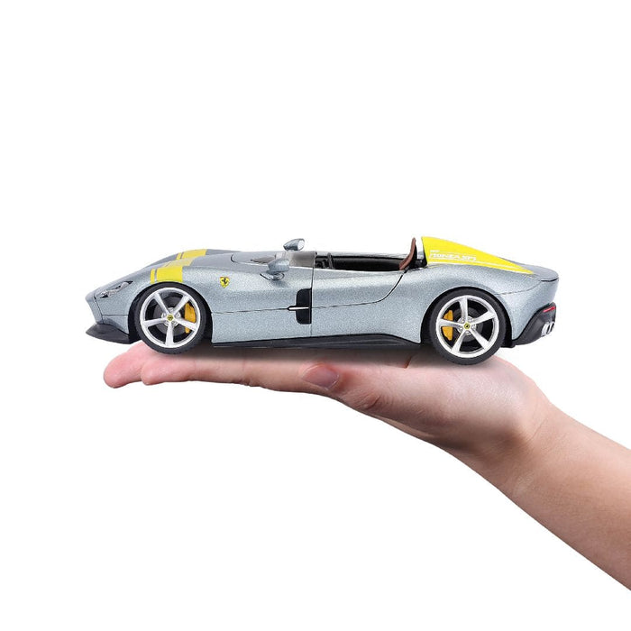 BUR18-26027 Bburago 1/24 R&P Ferrari Monza SP1 (Gray)