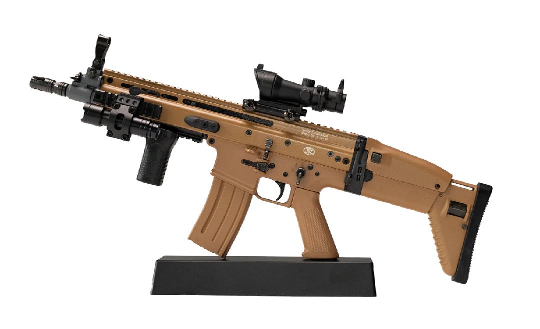 GOASCAR 1/3 Scale Die Cast FN Scar Model Rifle, Dark Tan