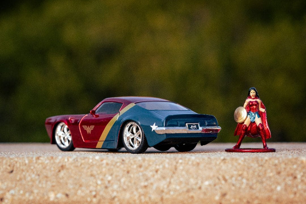 JAD33089 Jada 1/32 1972 Pontiac Firebird with Wonder Woman
