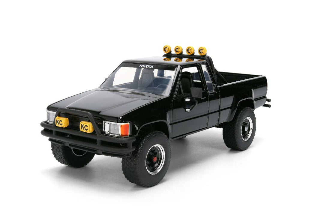 JAD36479 Jada 1:24 HWR - BTTF 1985 Toyota SR5 w/Marty's Skateboard