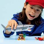LEG31381 LEGO Creator Fierce Shark with a Treasure Chest 379pcs