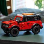 LEG42213 LEGO Technic Ford Bronco SUV Model Car Kit, STEM 943pcs
