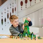 LEG75684 LEGO Wicked Welcome to Emerald City Collectible 945pcs