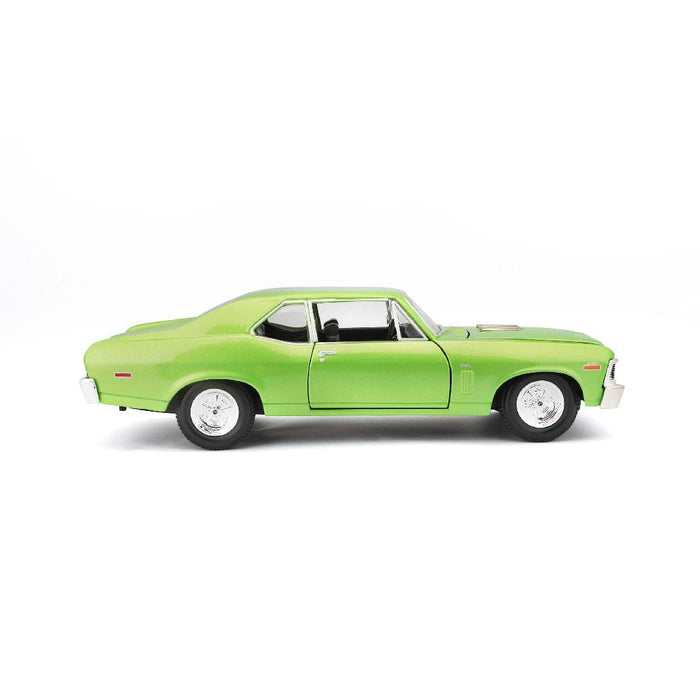 MAI31262 Maisto 1/24 SE 1970 Chevrolet Nova SS (Metallic Lime Green)