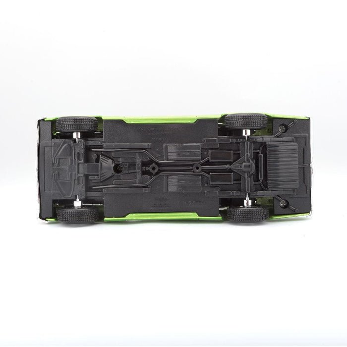 MAI31262 Maisto 1/24 SE 1970 Chevrolet Nova SS (Metallic Lime Green)