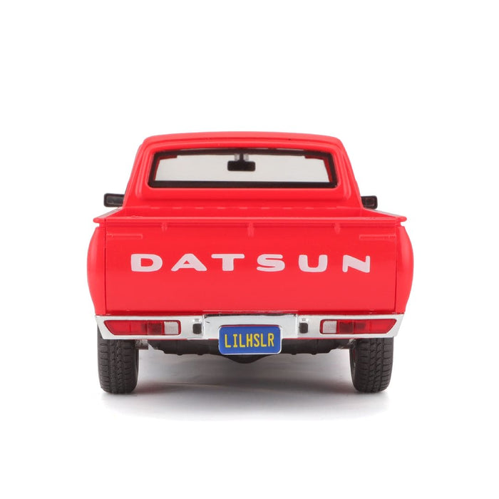 MAI31522 Maisto 1/24 SE 1973 Datsun 620 Pick-up (Red)