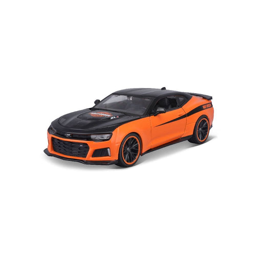 MAI32271 Maisto 1/24 H-D Custom 2017 Chevrolet Camaro ZL1 (Black/Orange)