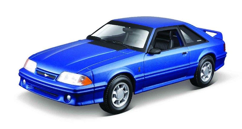 MAI39537 Maisto 1/24 AL 1993 Ford Mustang SVT Cobra (Metallic Blue)