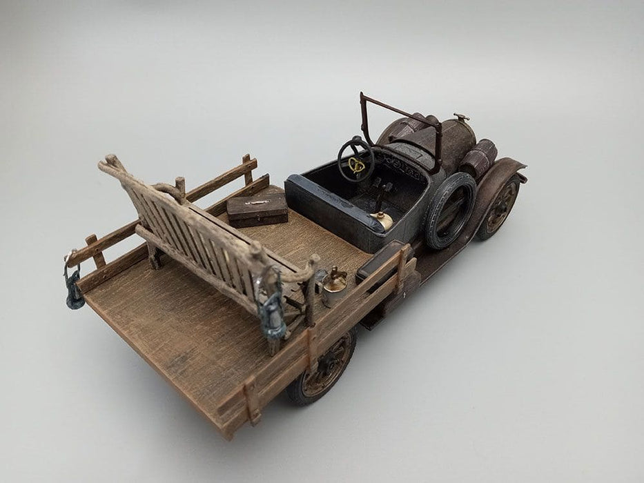 MPC988/12 AMT 1/25 Granny's Hot Rod George Barris