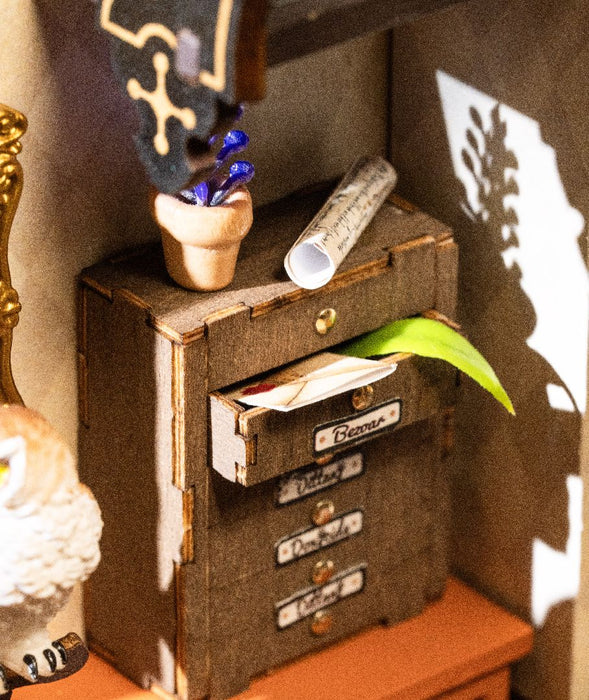 ROEDG166 Rolife The Magic Study DIY Miniature House Kit