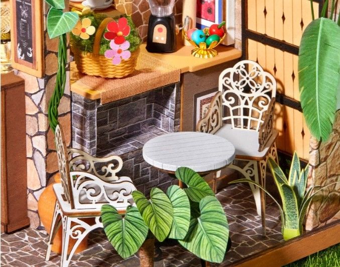 ROEDH201 Rolife Leafree Café DIY Minature House Kit