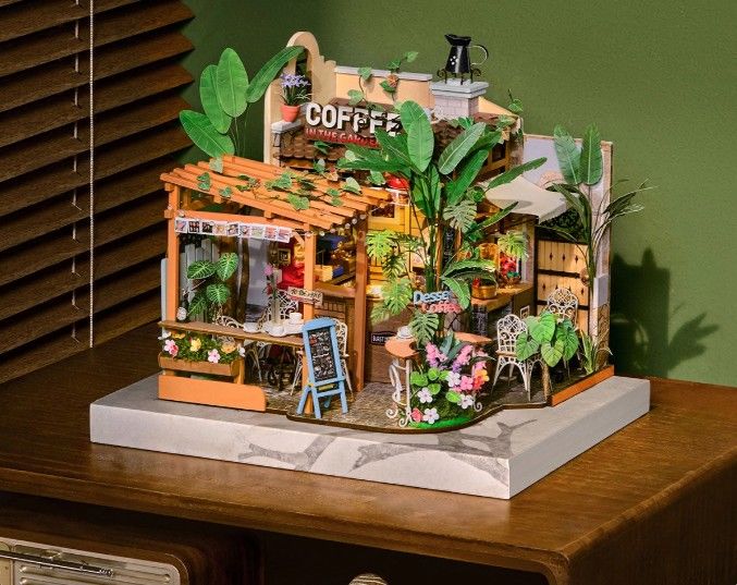 ROEDH201 Rolife Leafree Café DIY Minature House Kit