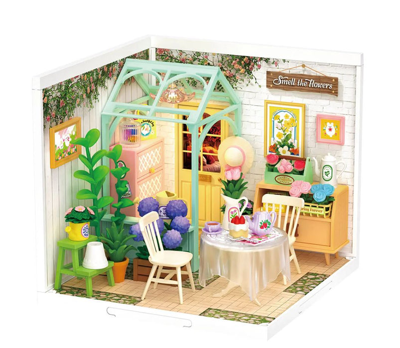 ROEDW013B Rolife Blooming Tea Garden DIY Plastic Miniature House