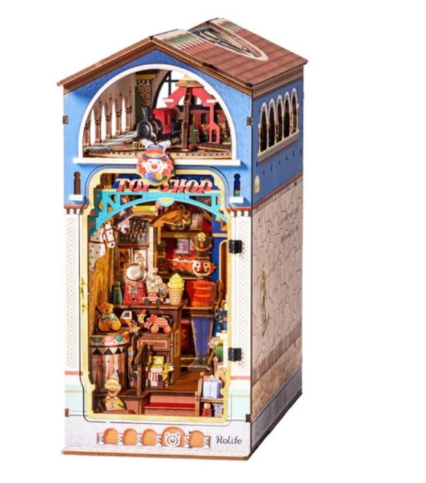 ROETGB23 Rolife Treasure Toy Shop DIY Book Nook Shelf Insert