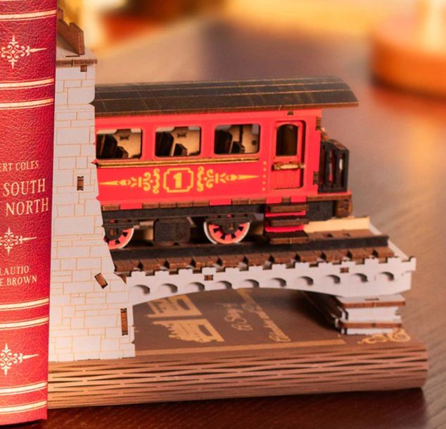 ROETGE01 Rolife Book Nook Century Train and Wonderland 3D Wooden Puzzle