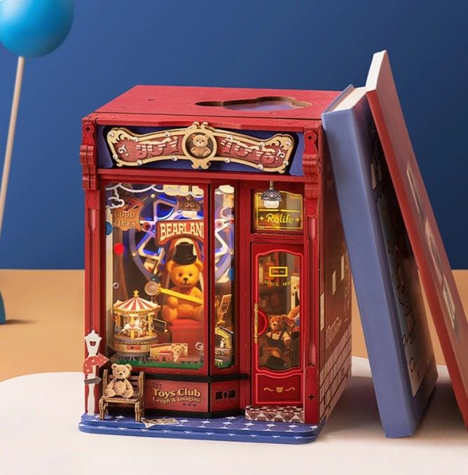 ROETGE06 Rolife Joy Toys DIY Book Nook Shelf Insert