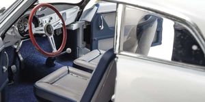 KYO08957C 1/18 Scale Alfa Romeo Giulietta SV Targa Florio #34 Model Diecast Car