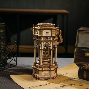 ROEAMK61 Mechanical Music Box; Victorian Lantern