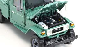 KYO08958FG 1/18 Scale Toyota Land Cruiser 40 Pickup Fashion Green Model Diecast Car