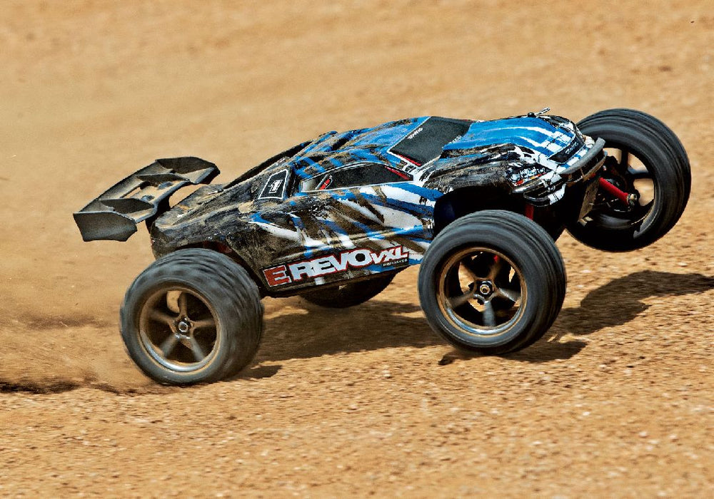 TRA71076-8BLUEX Traxxas 1/16 E-Revo VXL 4x4 RTR - BlueX