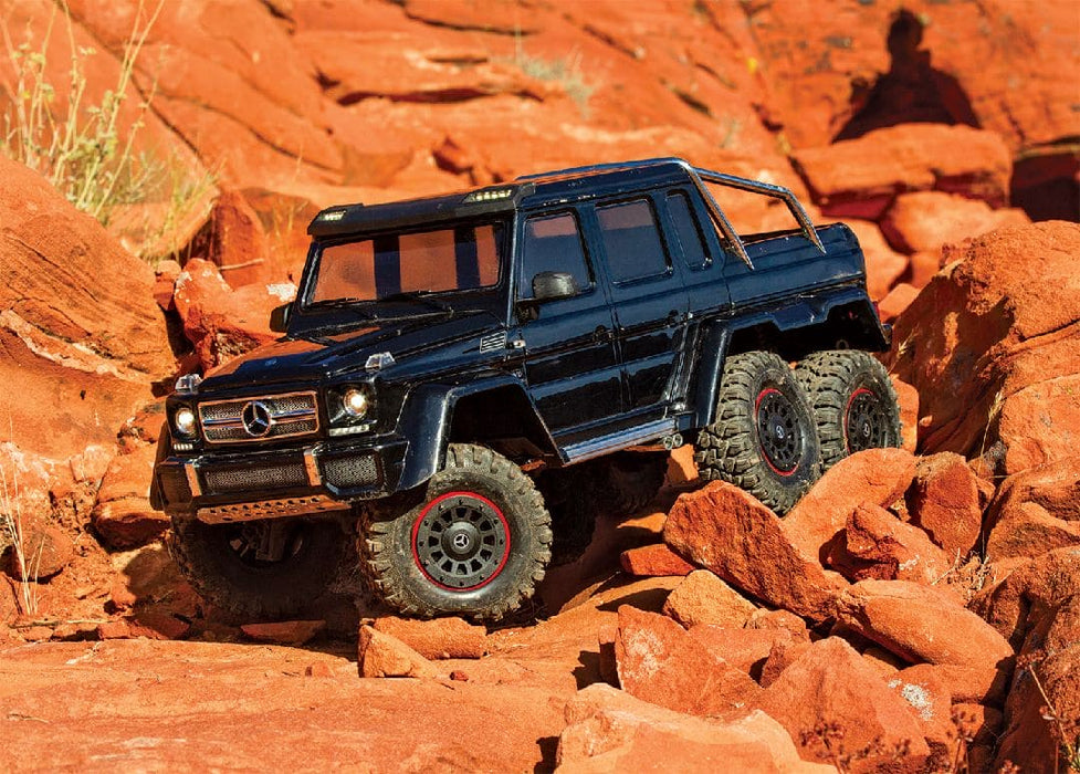 TRA88296-4SILVER Traxxas TRX-6 Mercedes Benz G63 AMG 6x6 clipless body - Silver **SOLD SEPARATELY AND REQUIRED ORDER PART # TRA2970-3S**