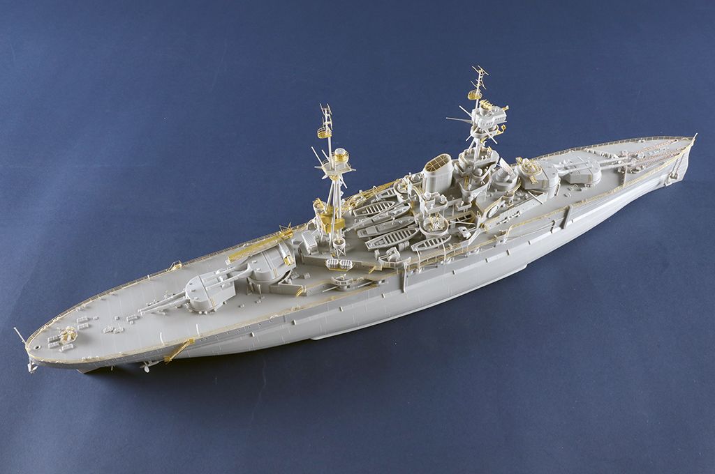 TRU05379 Trumpeter 1:350 HMS Resolution