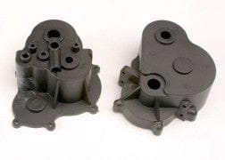 TRA4991 Gearbox halves (f&r)/ rubber access plug