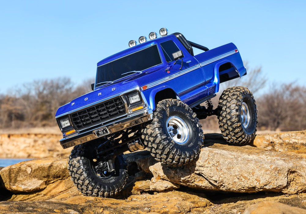 TRA92046-4BLUE Traxxas TRX-4 Ford F-150 Ranger XLT High Trail Edition - Blue YOU will need this part #TRA2992   to run this truck