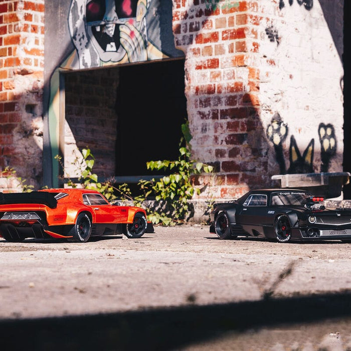 ARA7617V2T1 1/7 FELONY 6S BLX Street Bash All-Road Muscle Truck RTR BLK *YOU will need this to run this truck # SPMXPSS600 ***If you do order from this boxing week sale ALL sales are final sale .