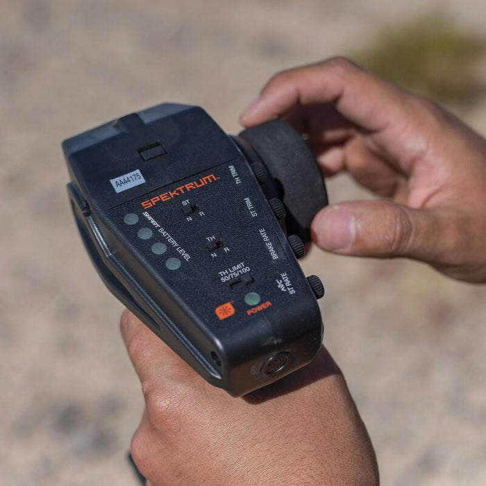 LOS05021T2 1/6 Super Baja Rey 2.0 4WD Brushless Desert Truck RTR ****YOU will need these two parts. Sold separately. SPMX50004S100H5 (X2). &. SPMXC2060 to run this truck