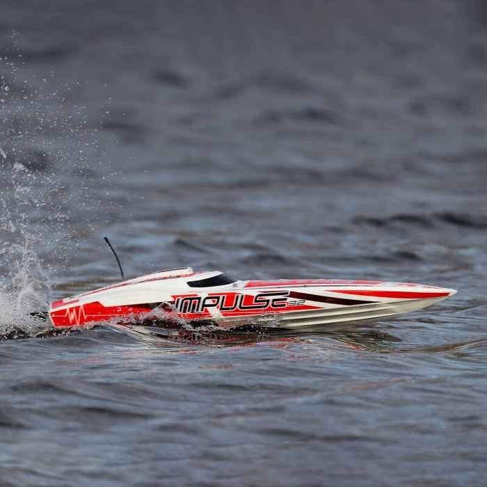 PRB08037T2 Impulse 32" Brushless Deep-V RTR with Smart, White/Red ***YOU will need this part #SPMX50003S100H5(two 3s lipo)and #SPMXC2000   to run this Boat