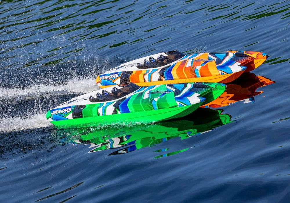 TRA57046-4 Traxxas DCB M41 Widebody 40" Catamaran Race Boat GreenR YOU will need this part #TRA2990   to run this Boat
